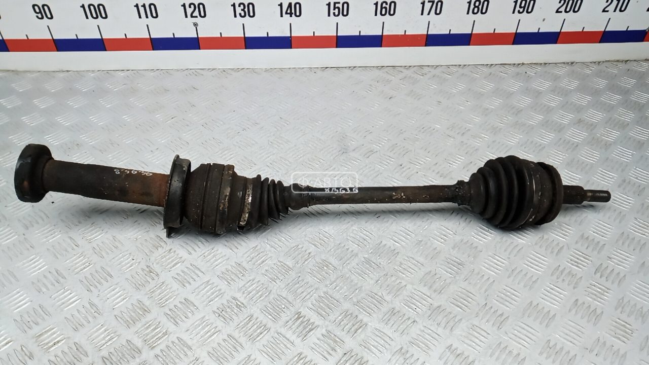 Привод передний правый