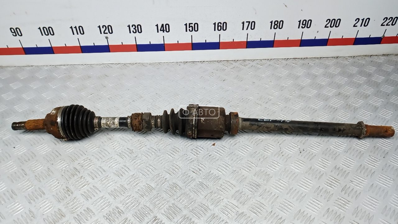 Привод передний правый