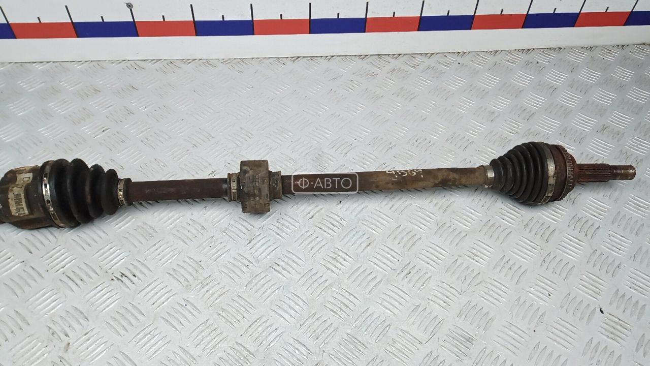 Привод передний правый