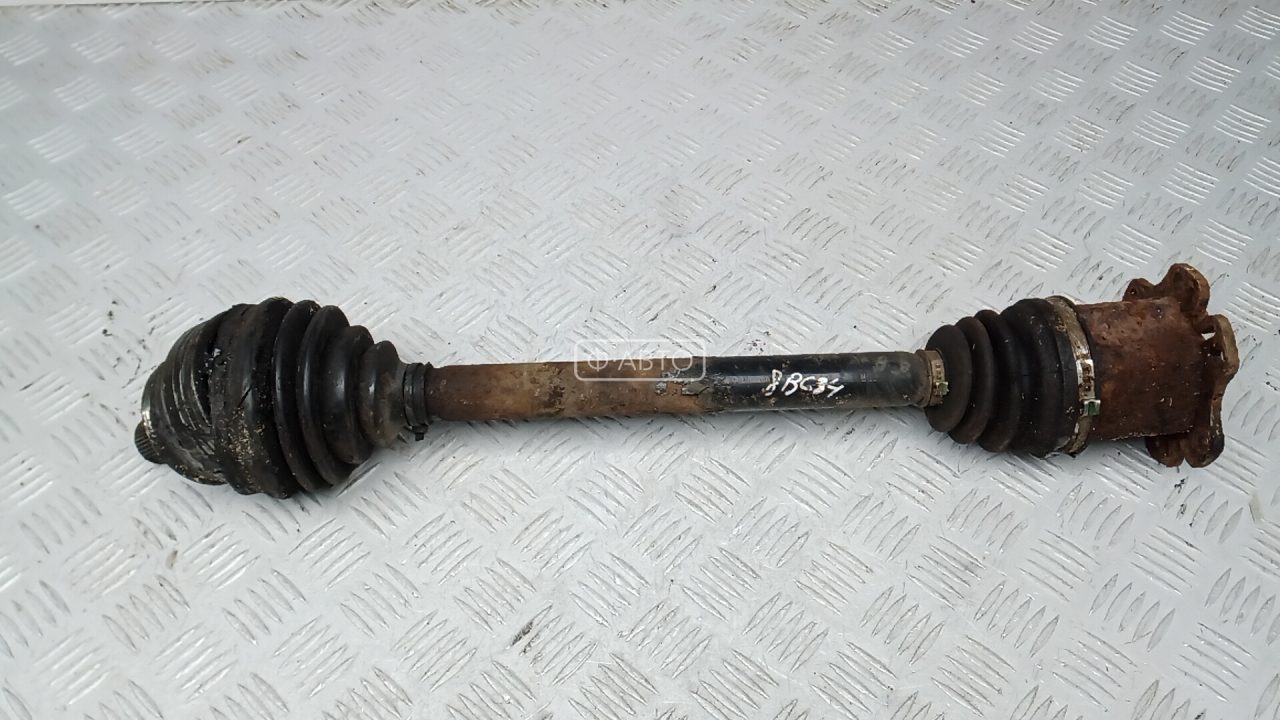 Привод передний правый