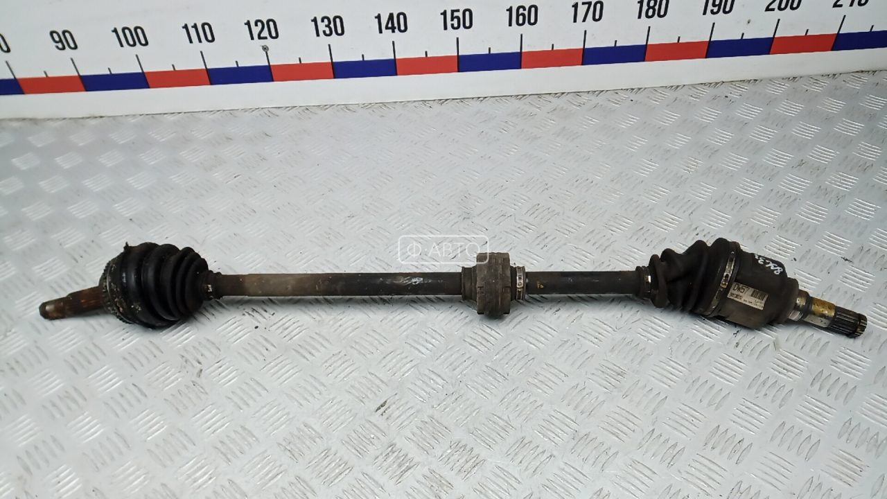 Привод передний правый