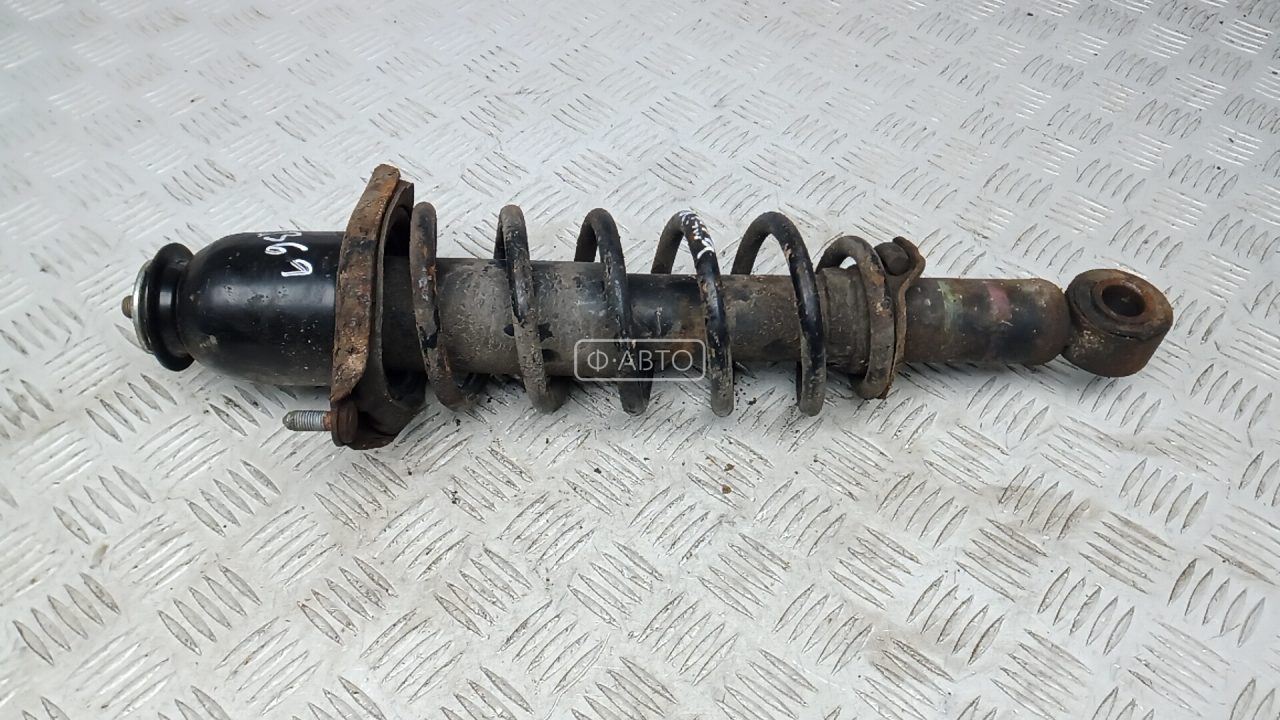 Стойка задняя правая