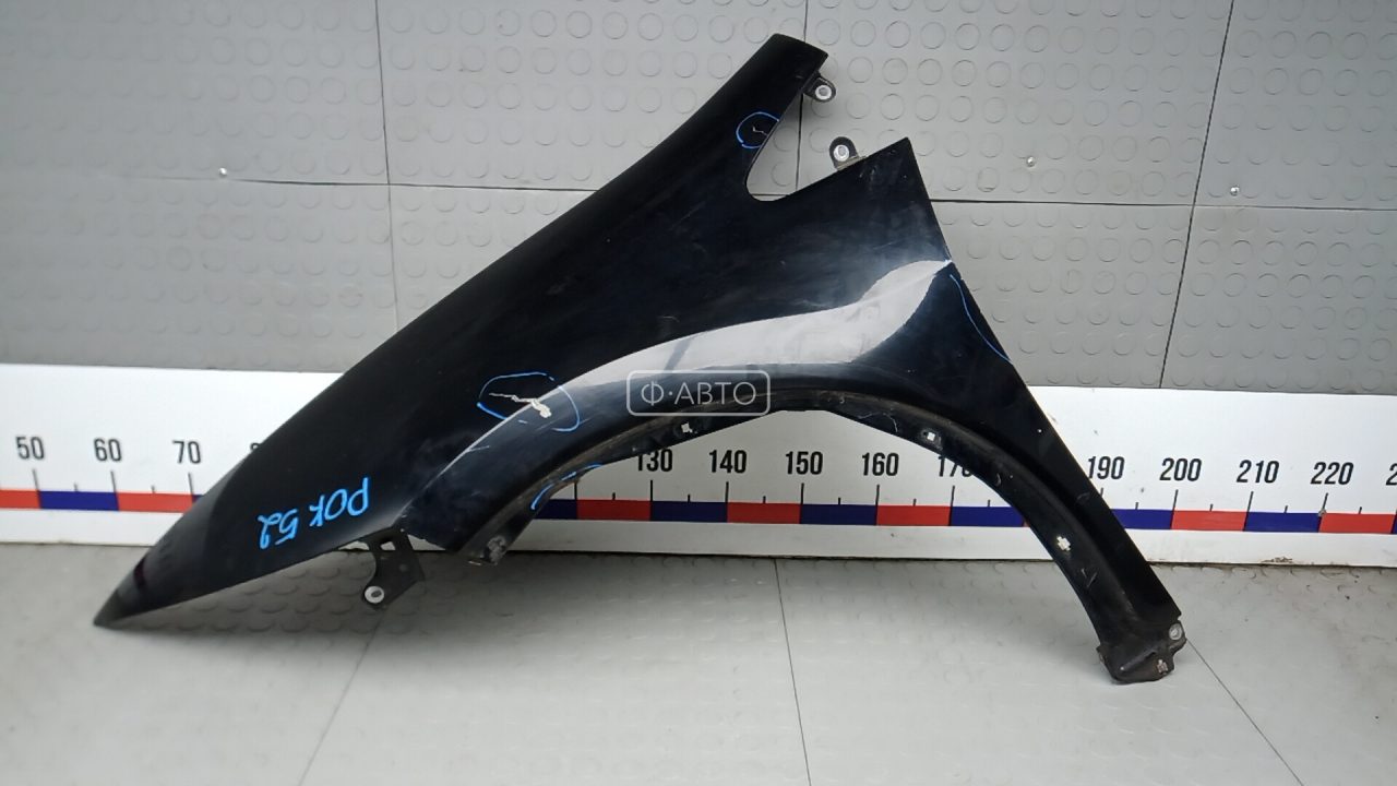 Крыло переднее левое