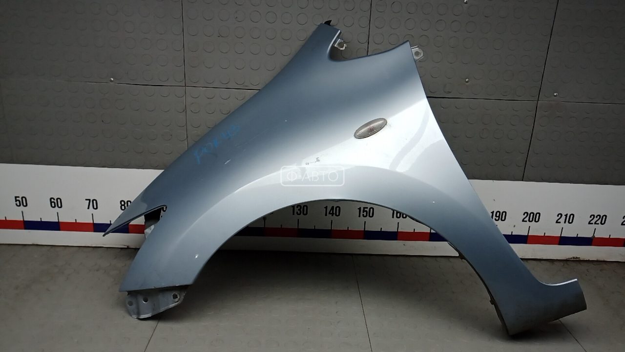 Крыло переднее левое