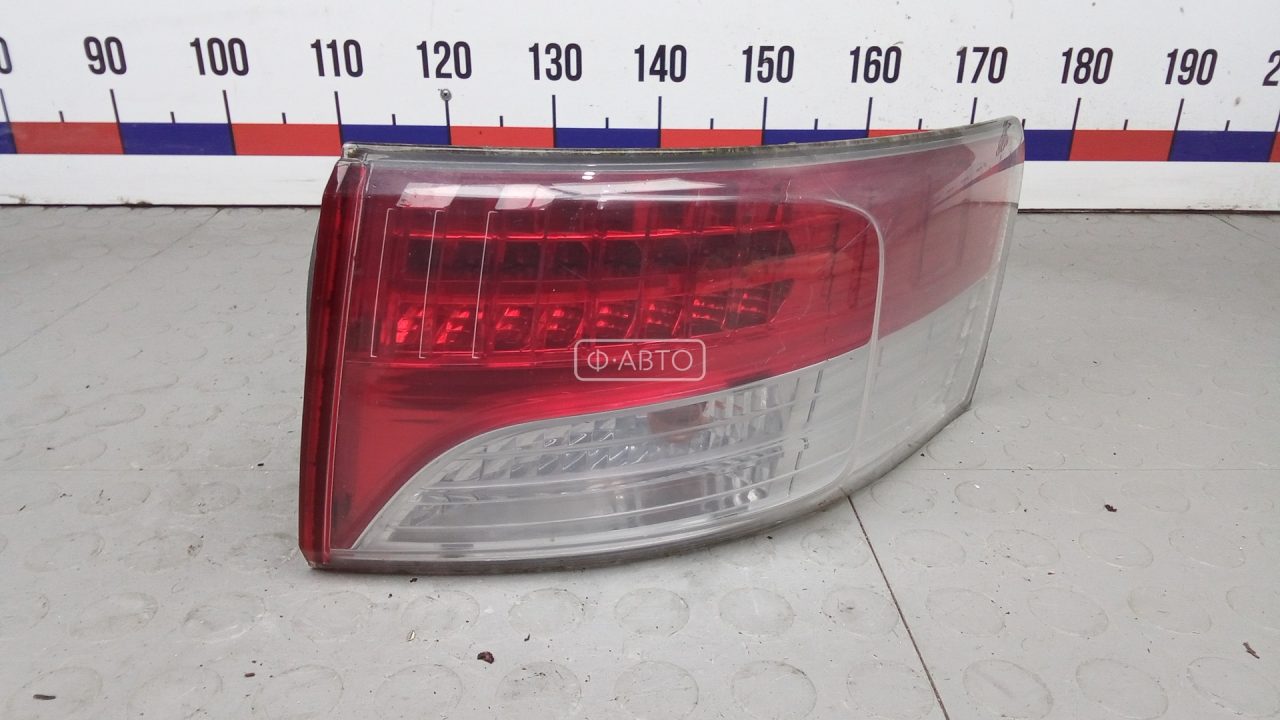Фонарь задний правый