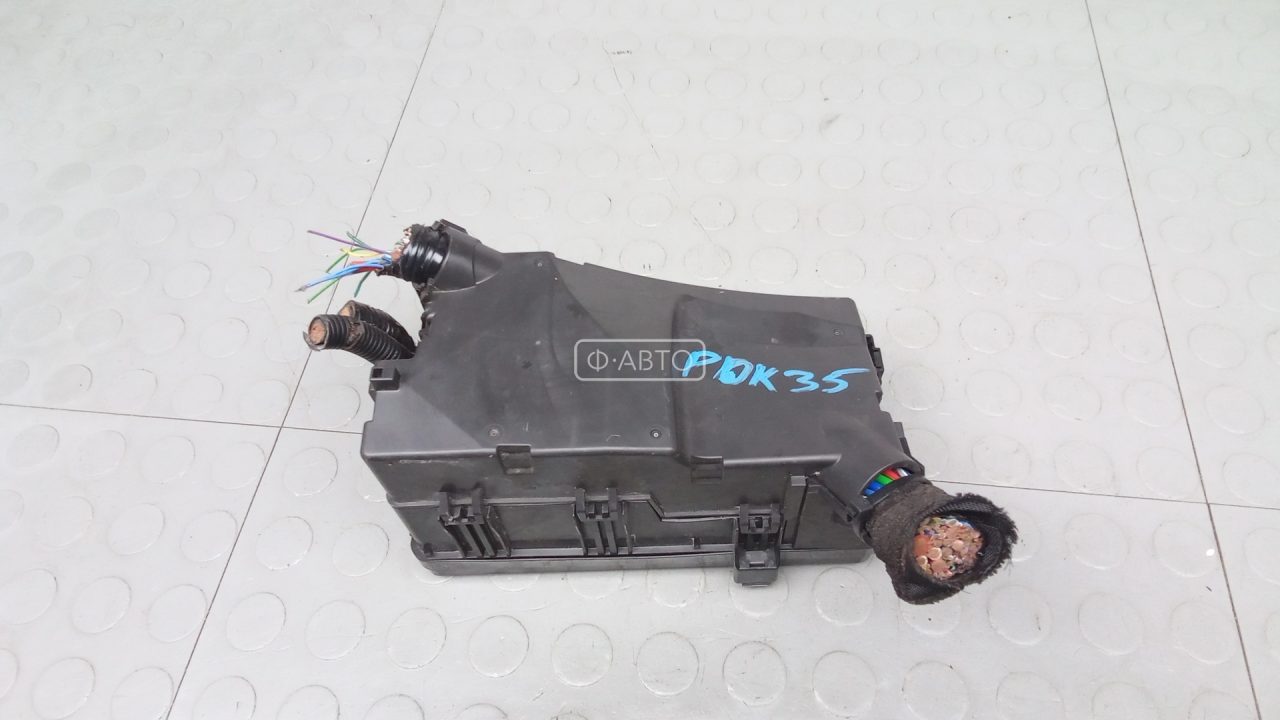 Блок предохранителей