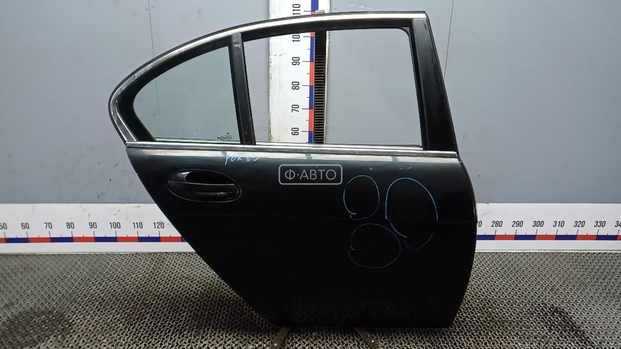 Дверь задняя правая