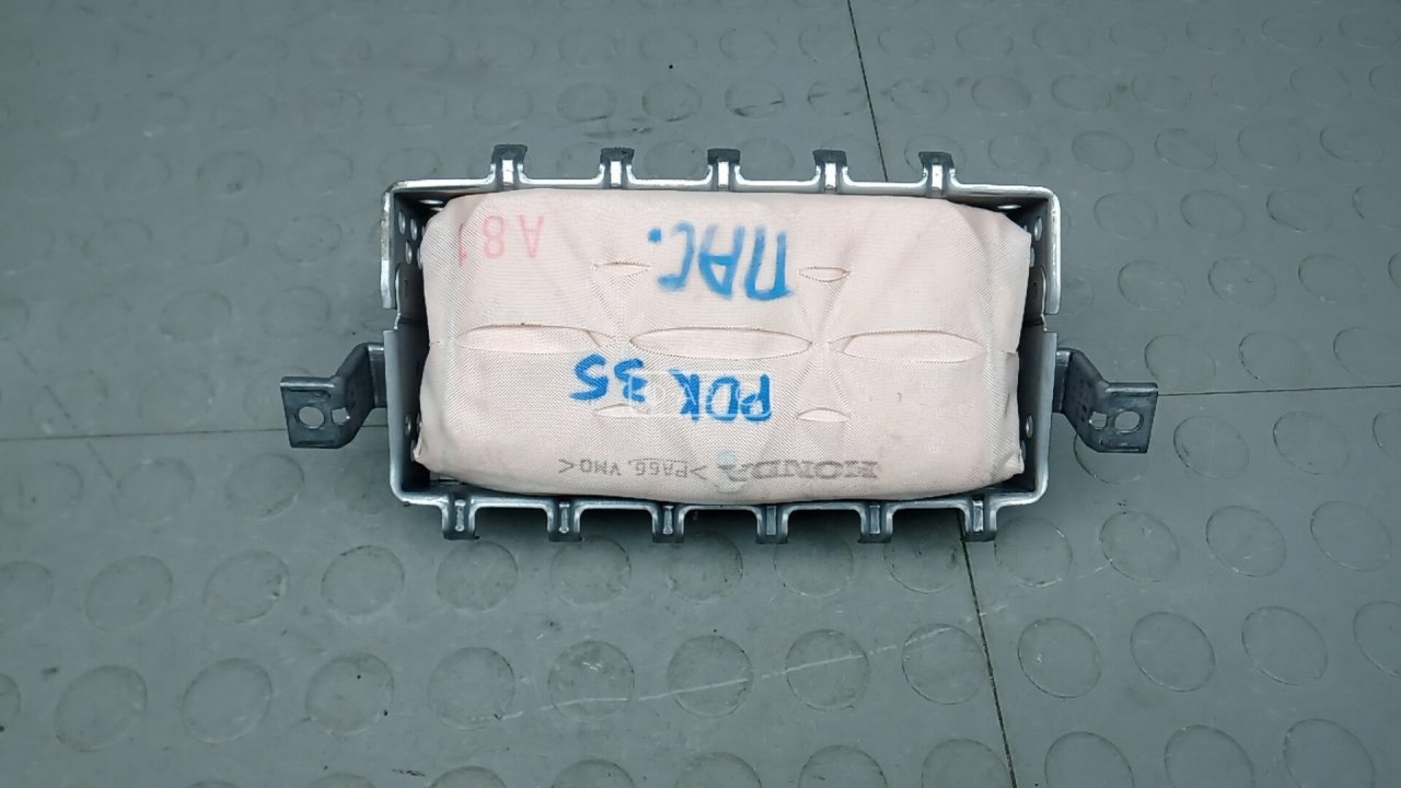 Подушка безопасности пассажира