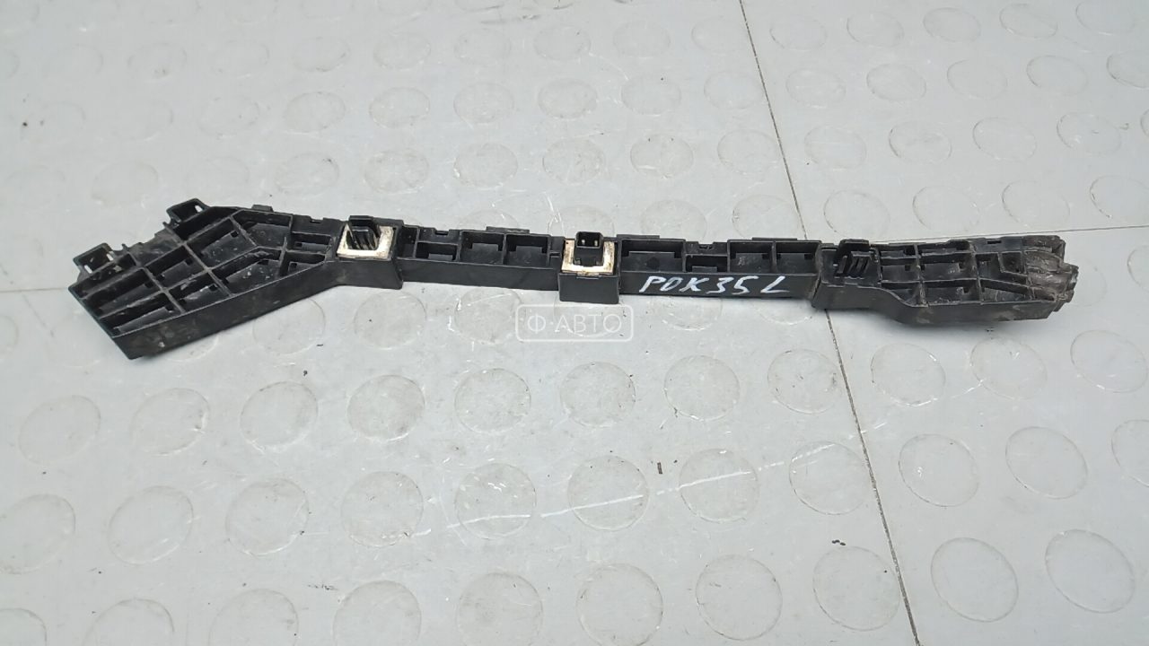 Крепление бампера заднее