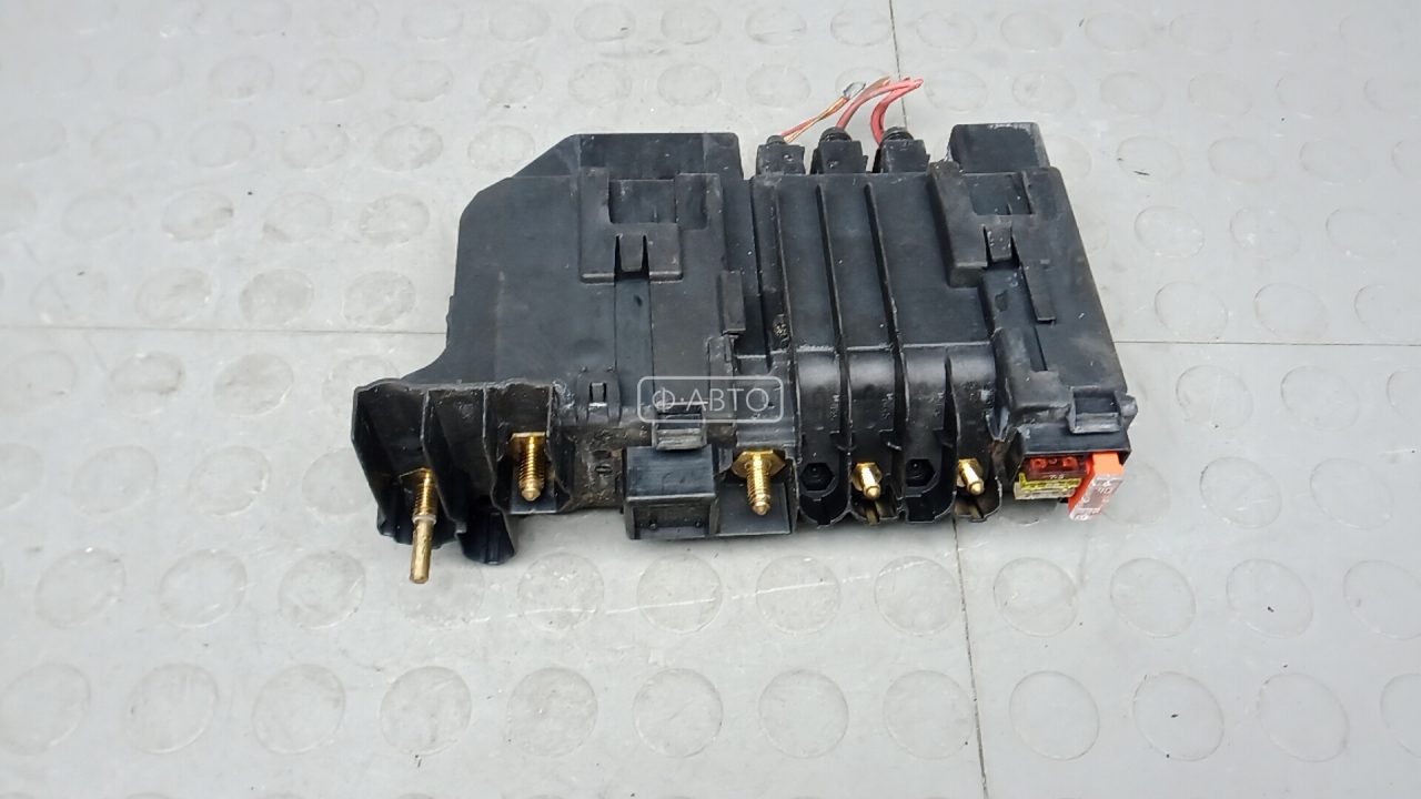 Блок предохранителей