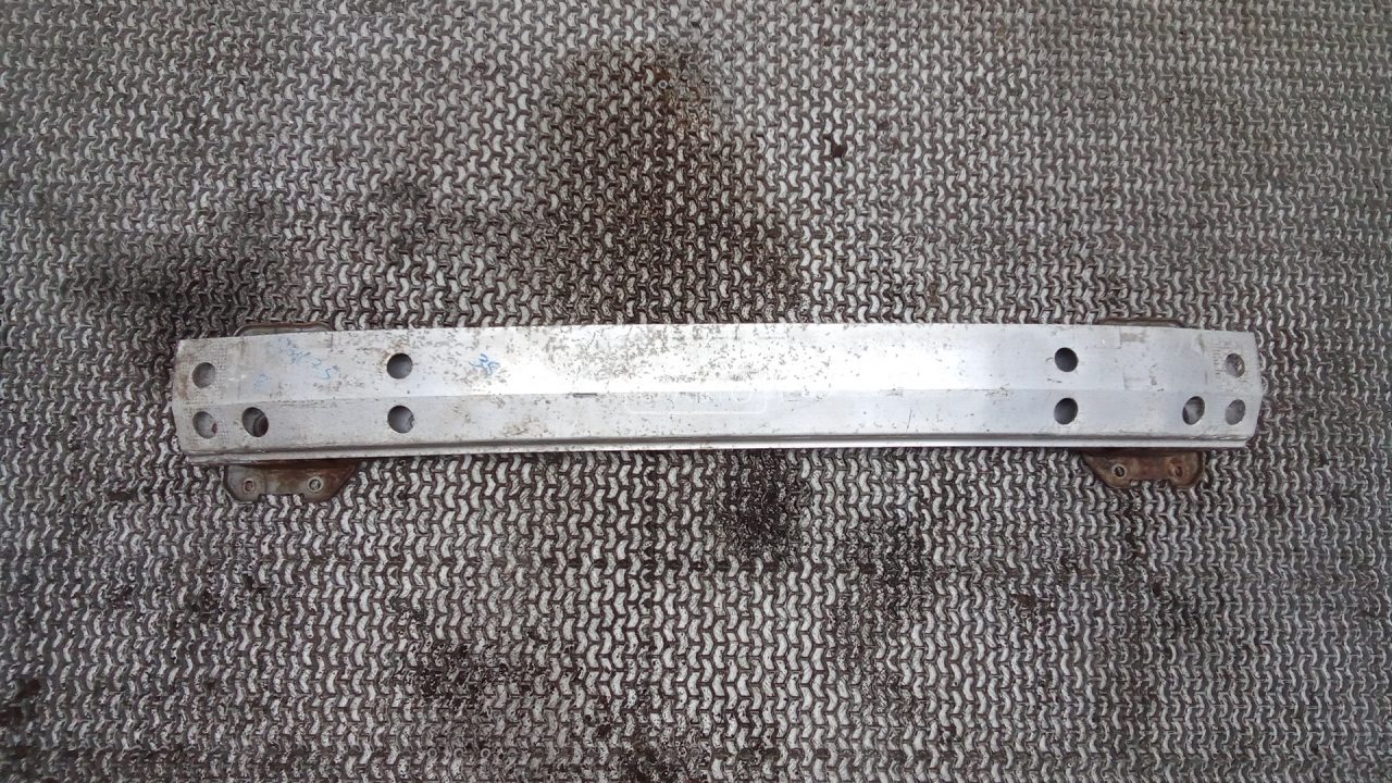 Усилитель бампера задний