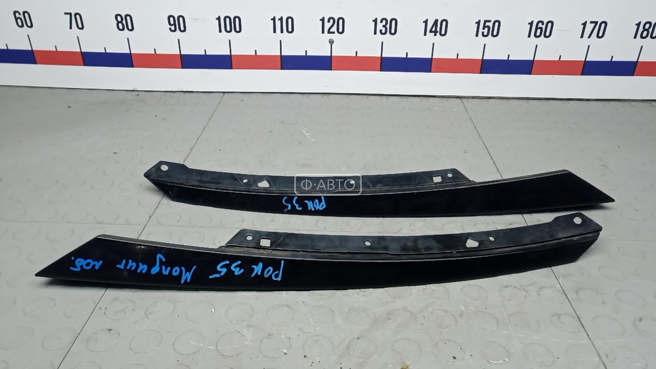 Молдинг лобового стекла