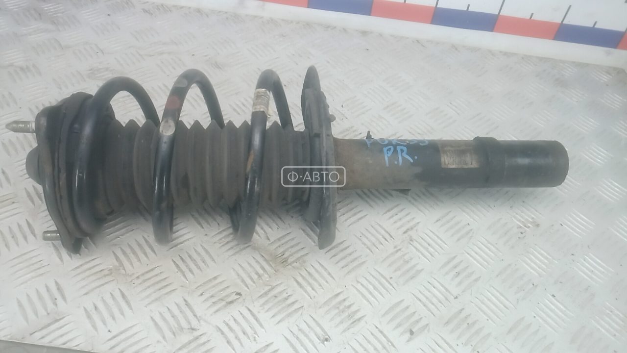 Стойка передняя правая