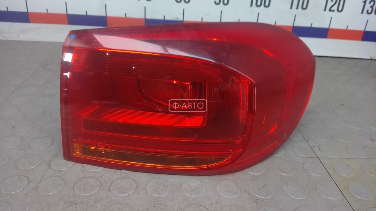 Фонарь задний правый