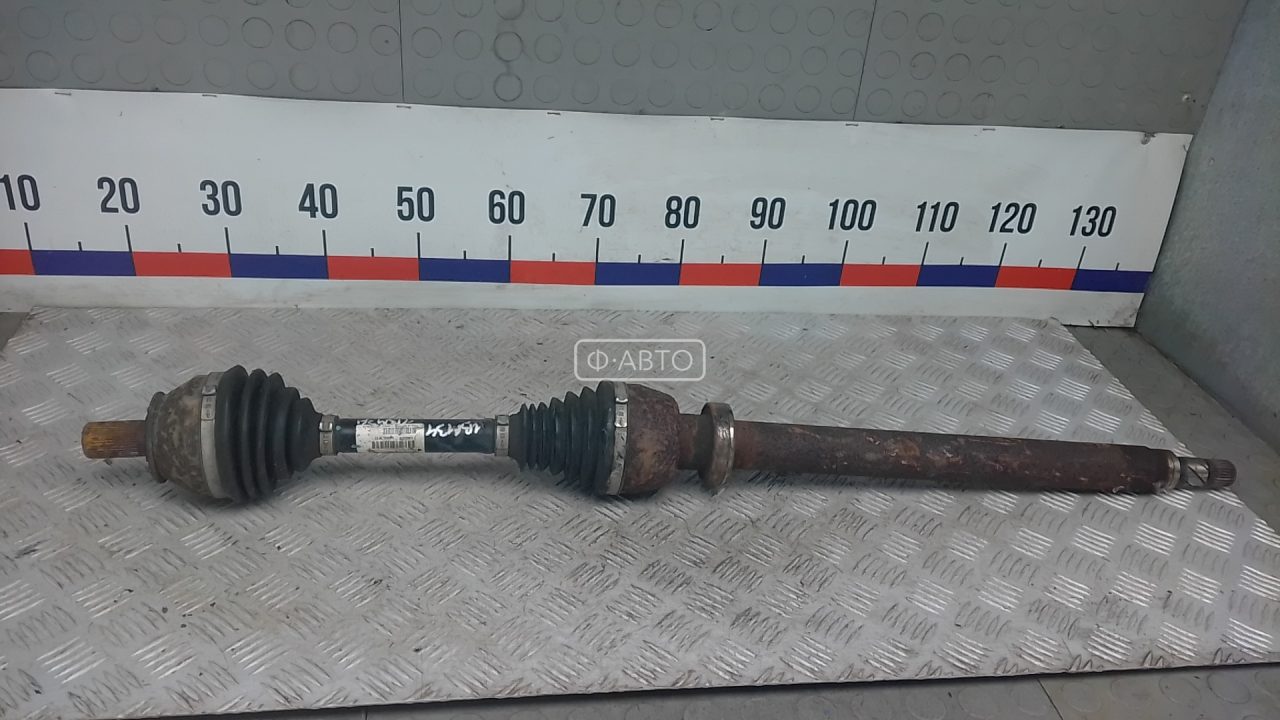 Привод передний правый