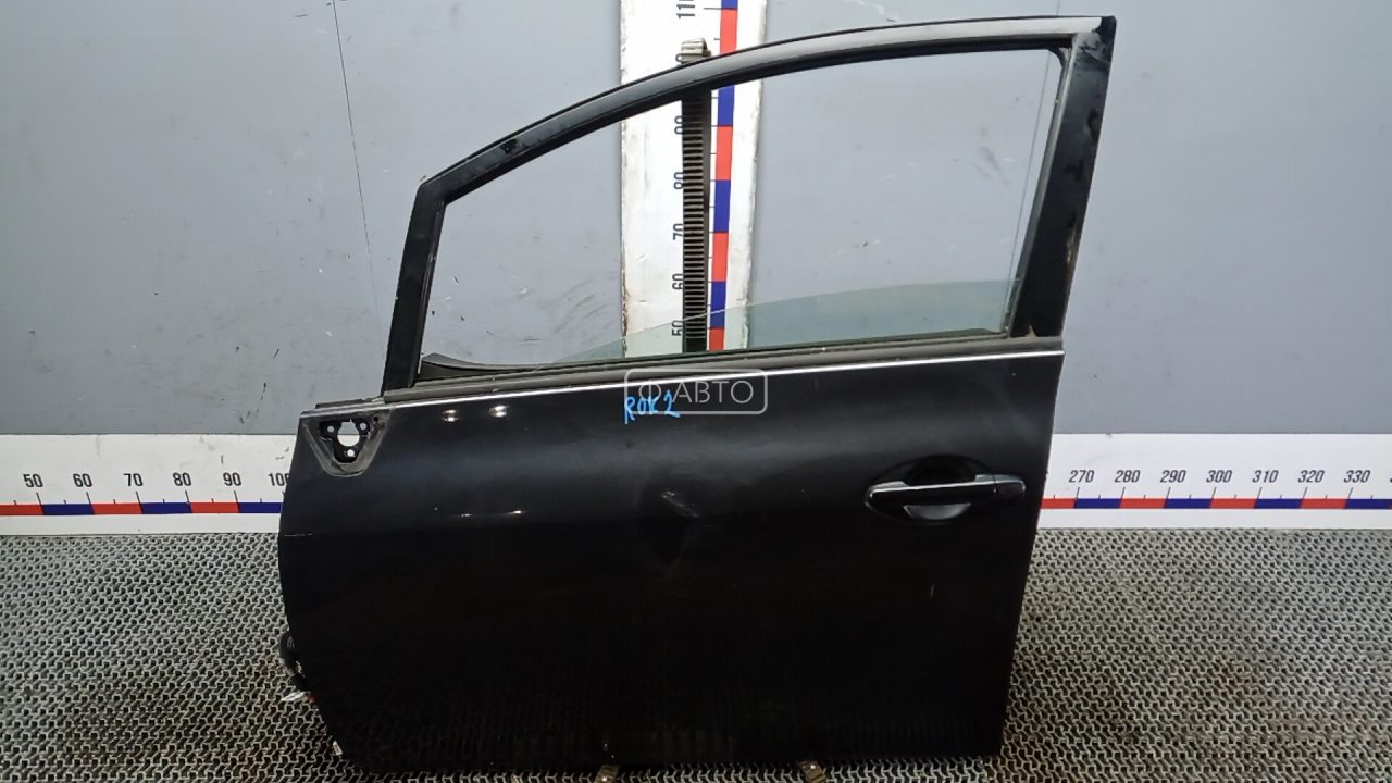 Дверь передняя левая
