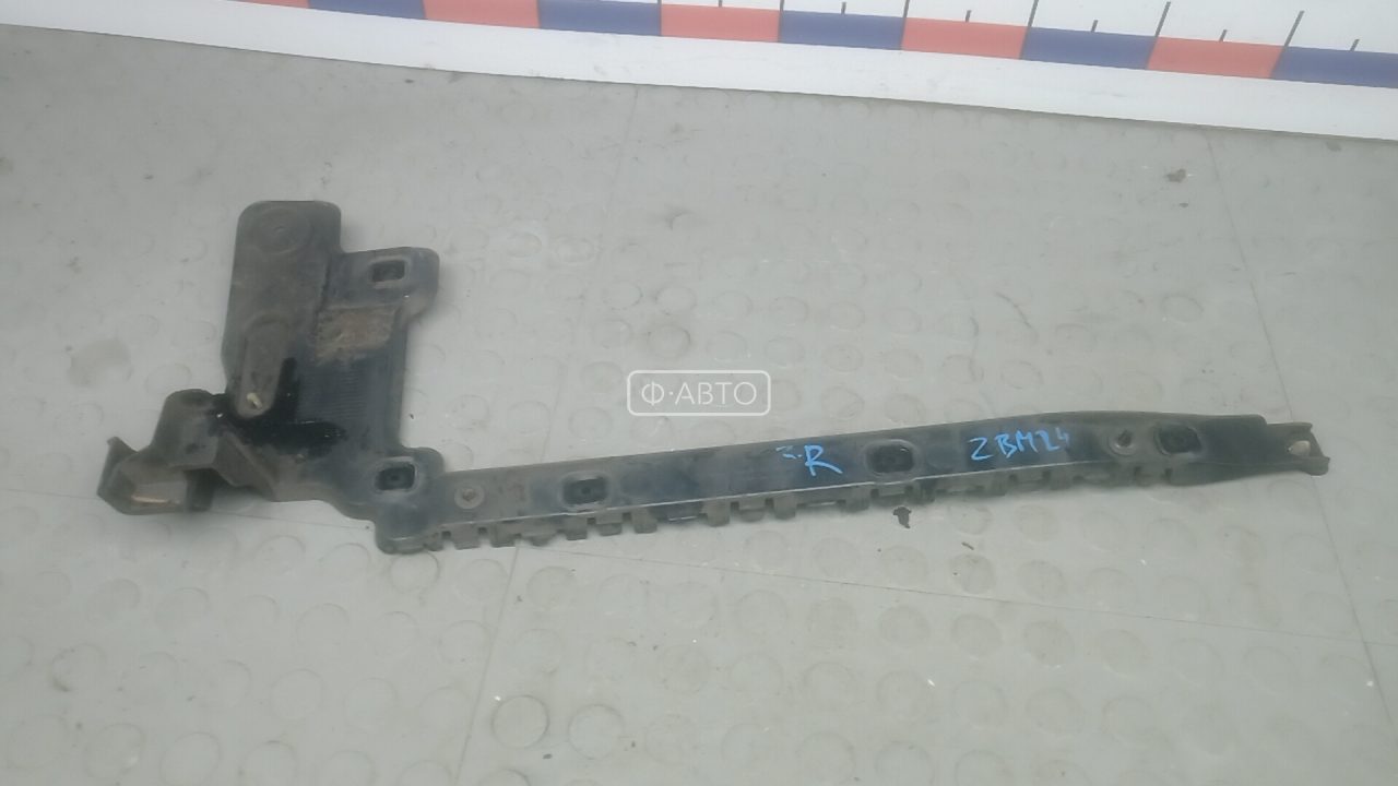 Крепление бампера заднее