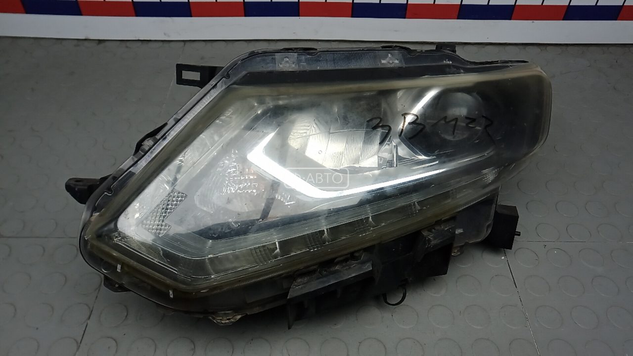 Фара левая