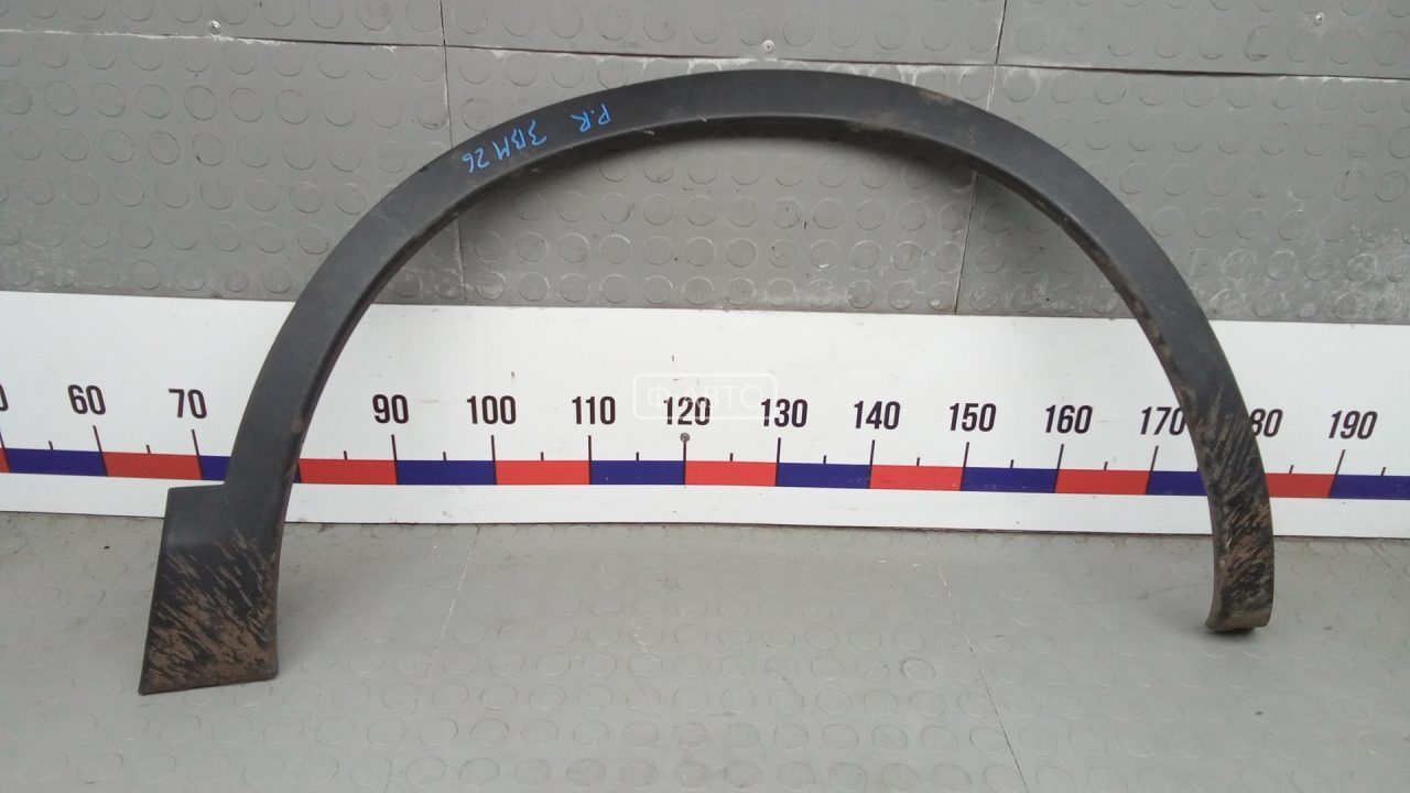 Молдинг крыла переднего правого