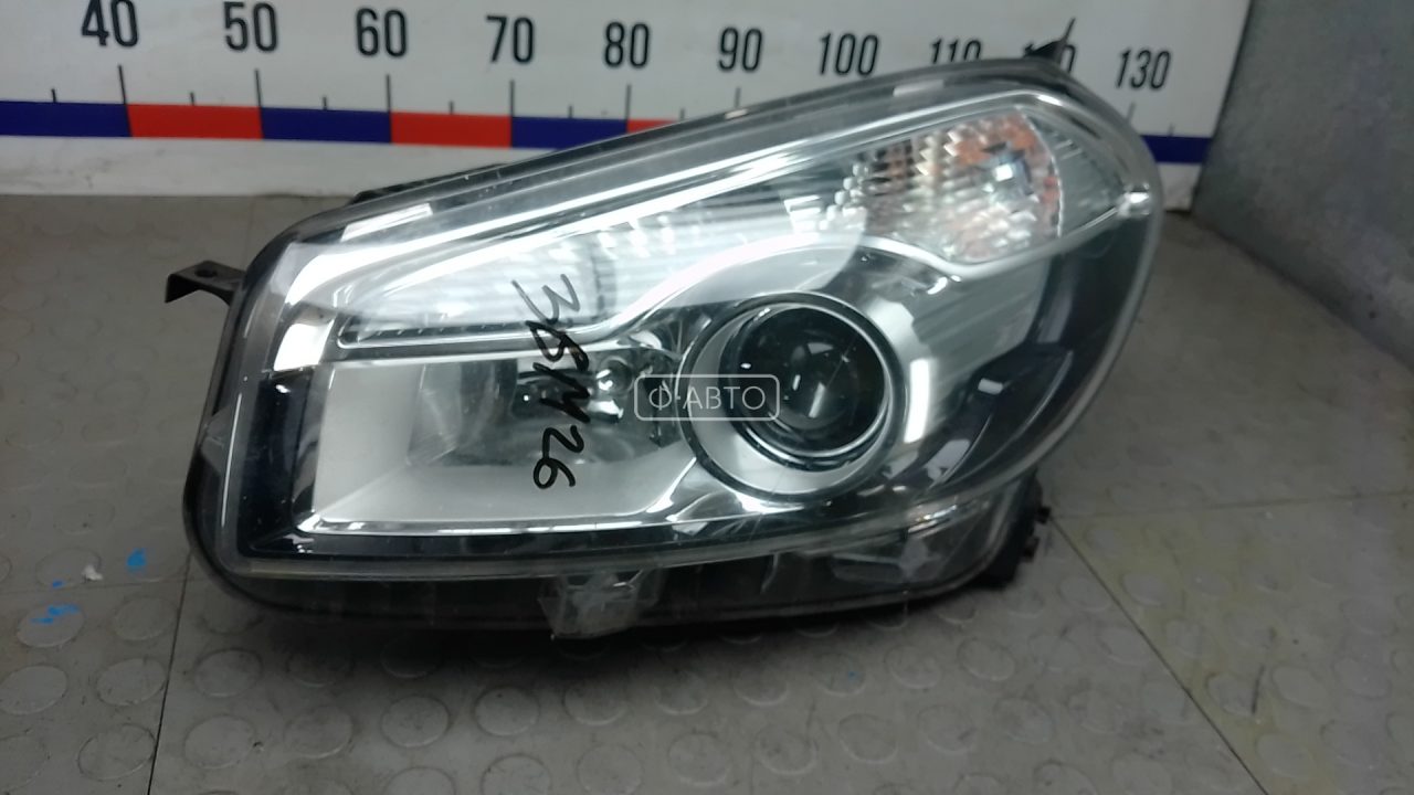 Фара левая