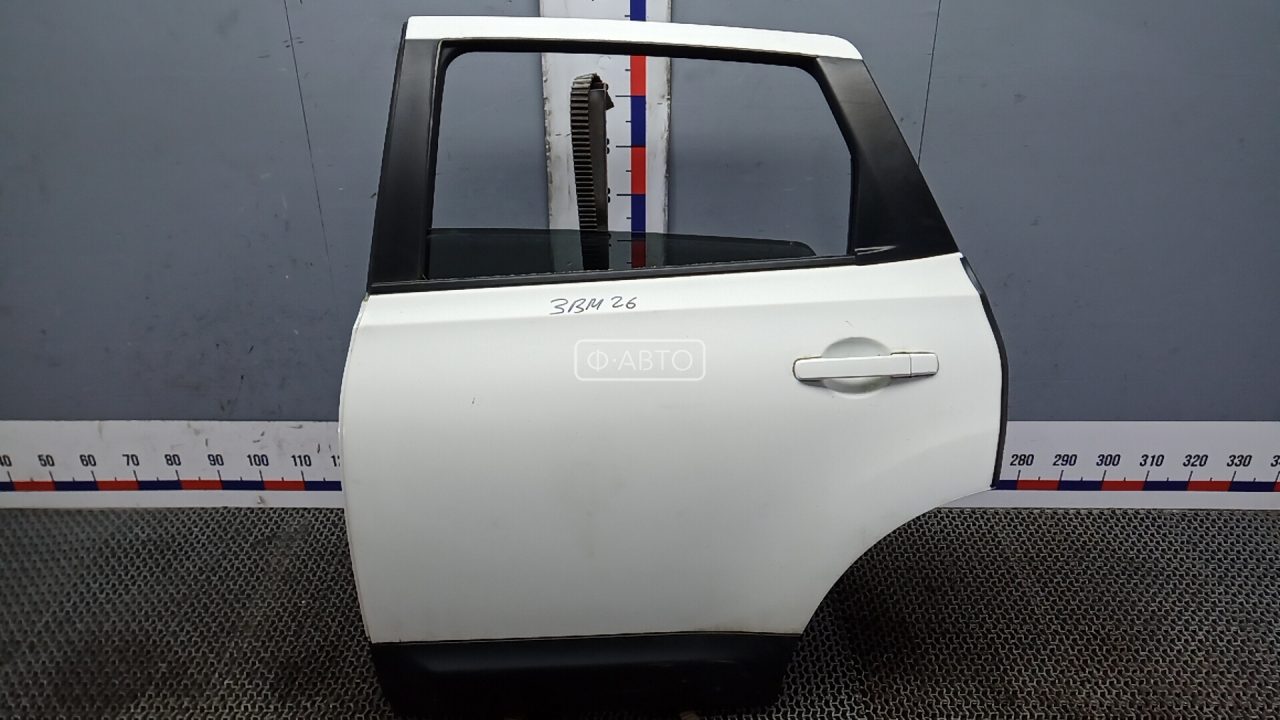 Дверь задняя левая