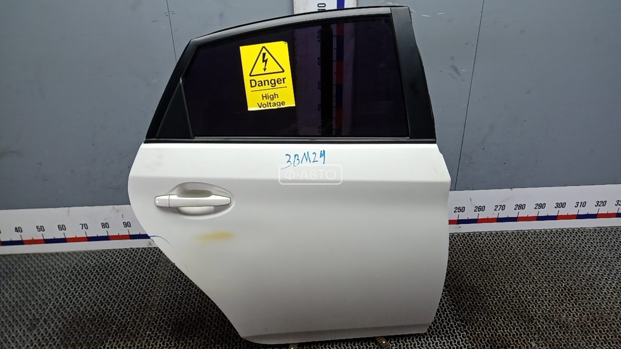 Дверь задняя правая