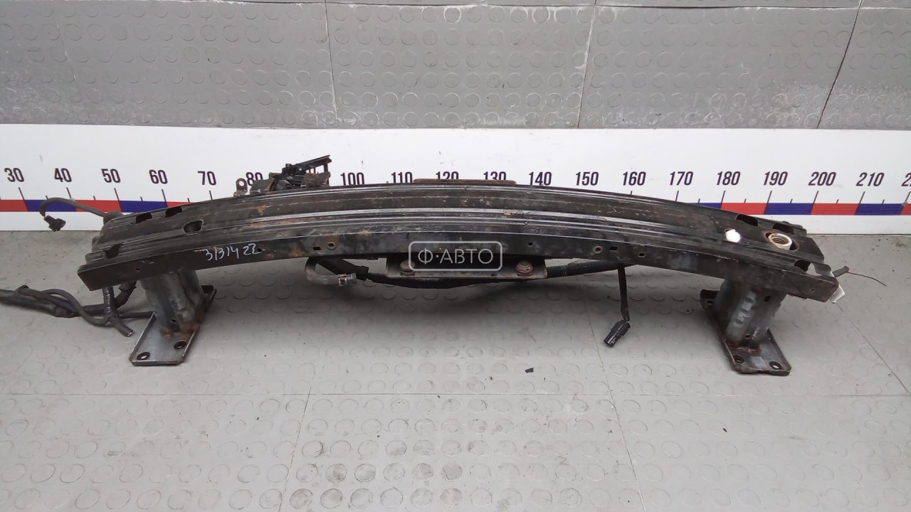 Усилитель бампера передний (кронштейн)