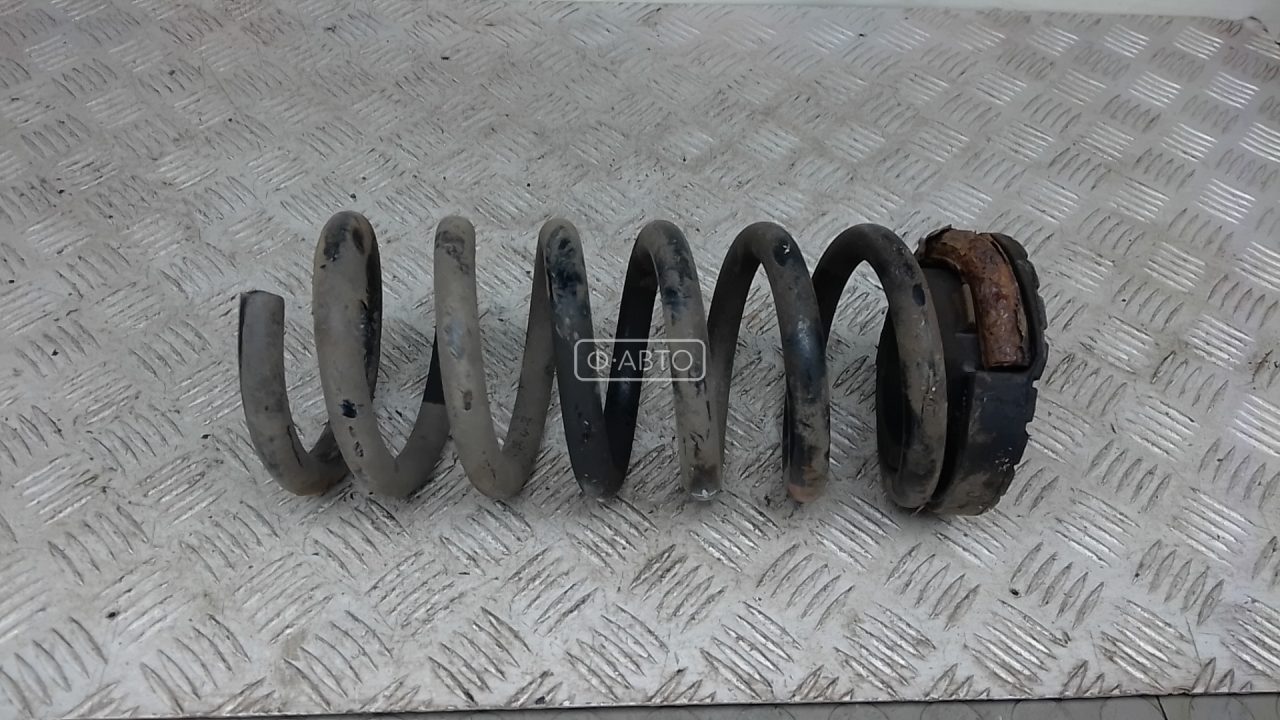 Пружина задняя