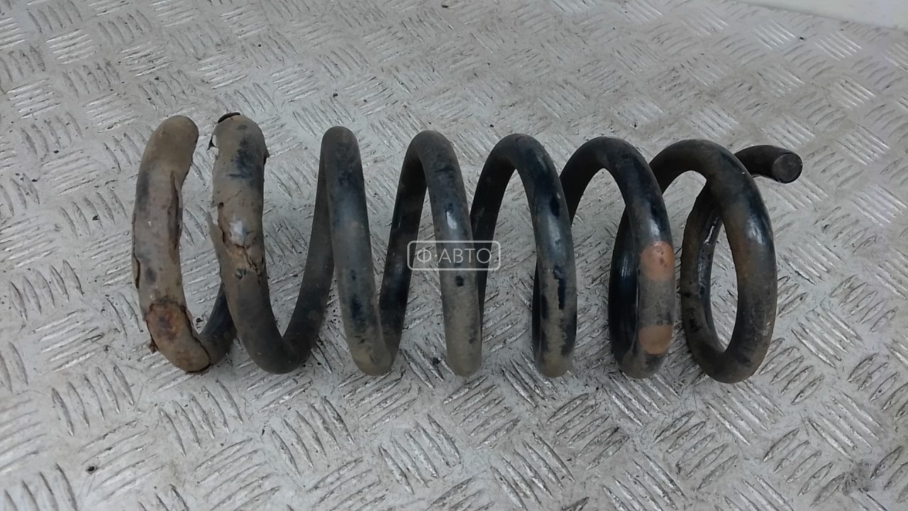 Пружина задняя