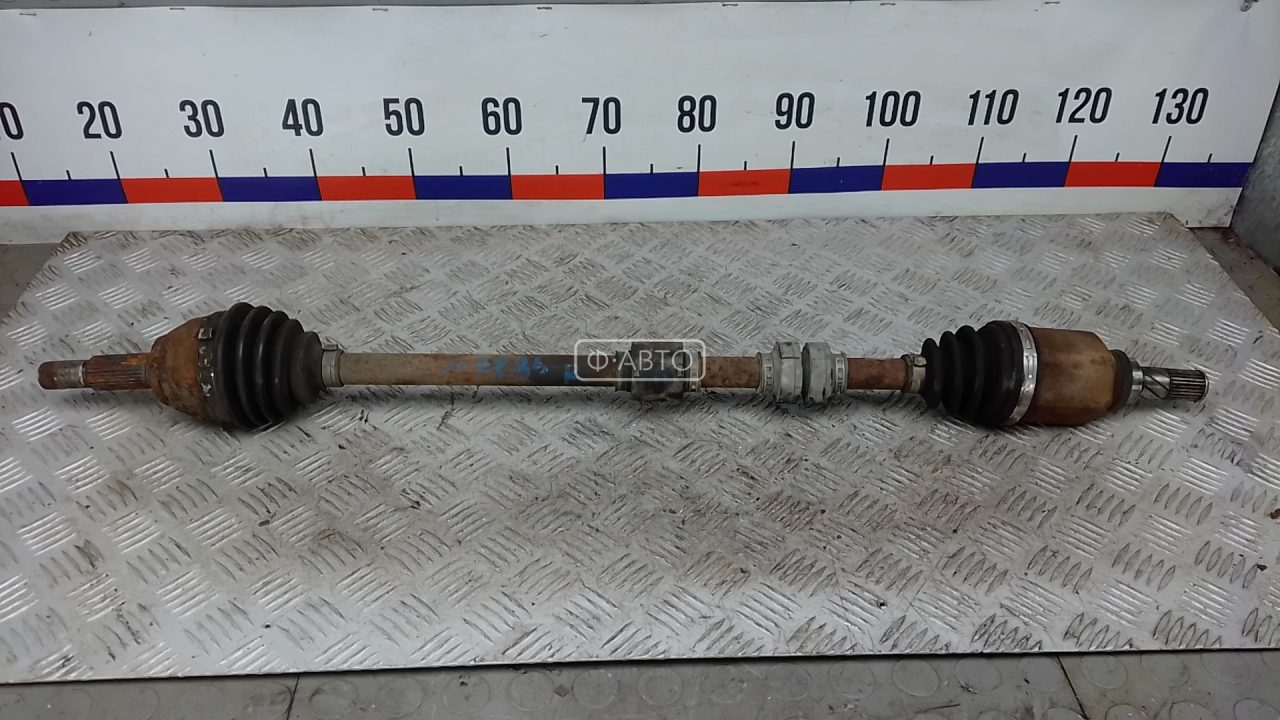 Привод передний правый