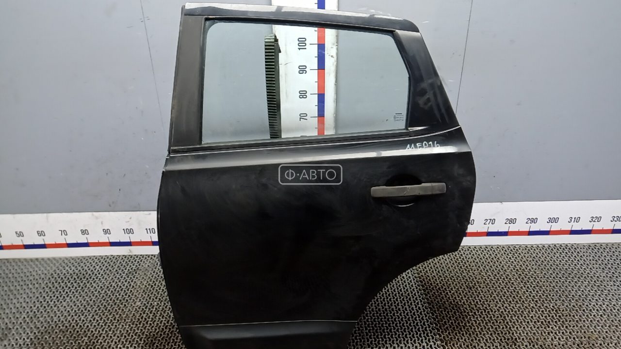Дверь задняя левая