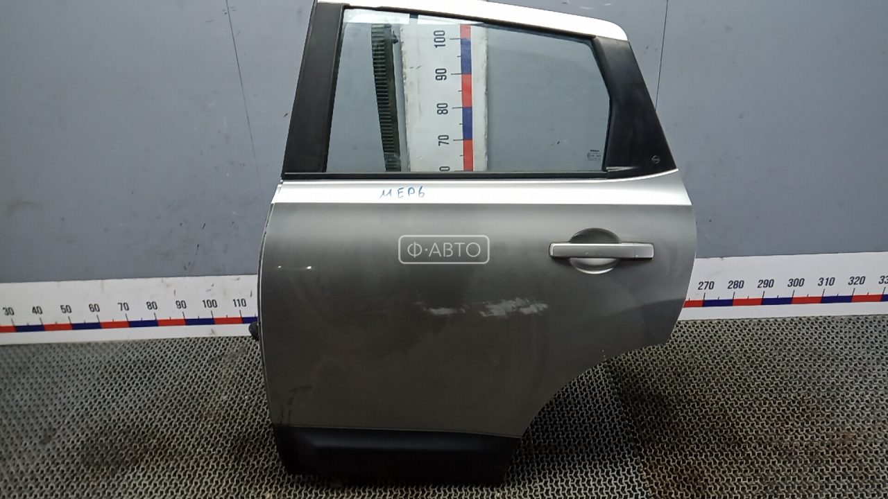 Дверь задняя левая