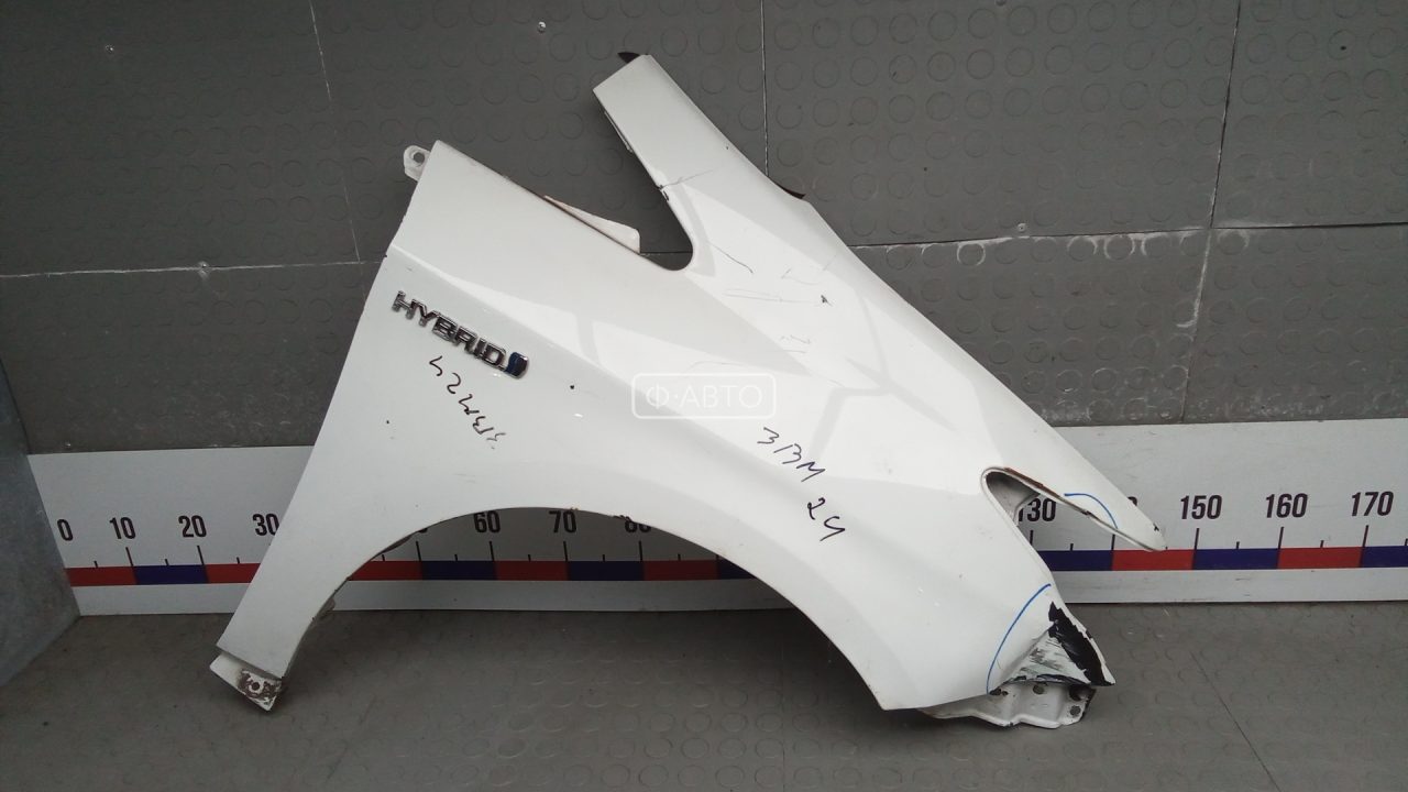 Крыло переднее правое