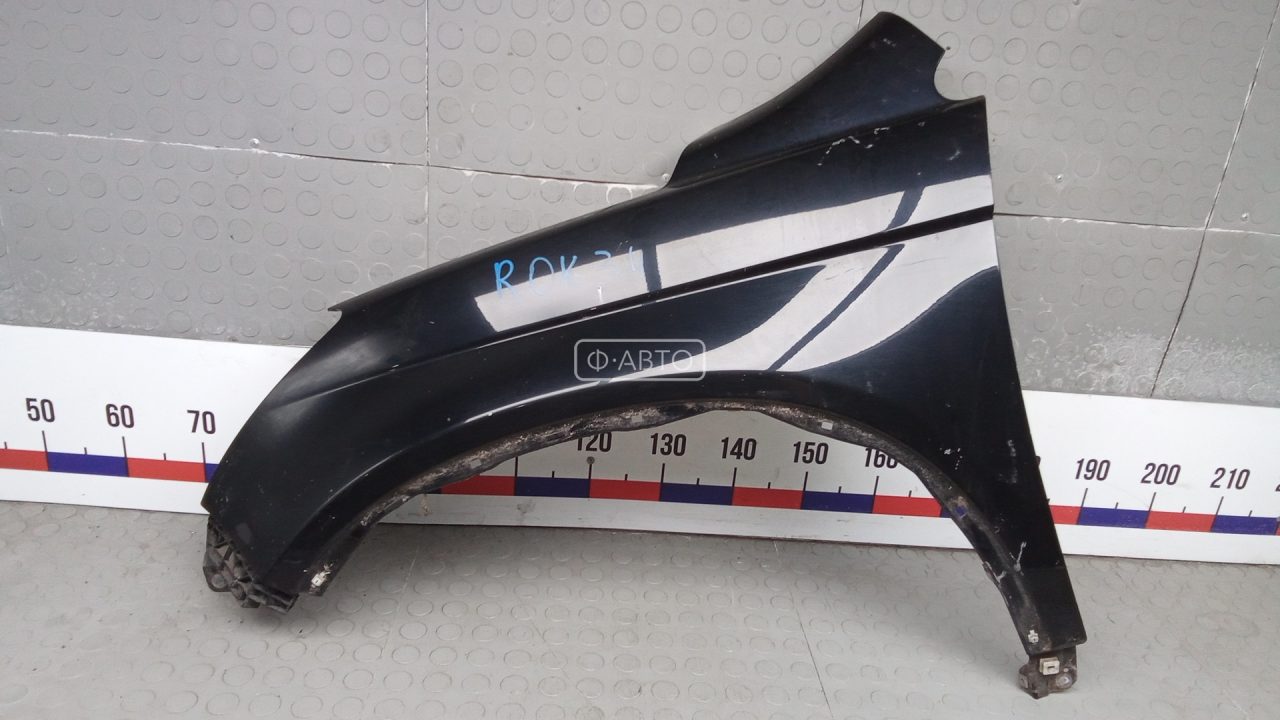 Крыло переднее левое