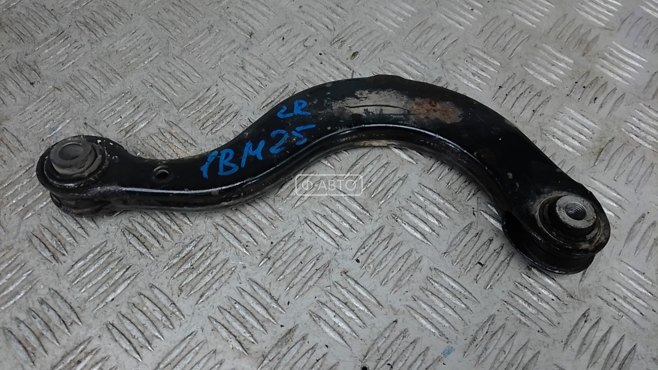 Рычаг задний