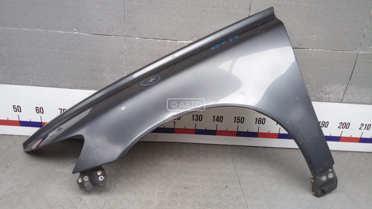 Крыло переднее левое