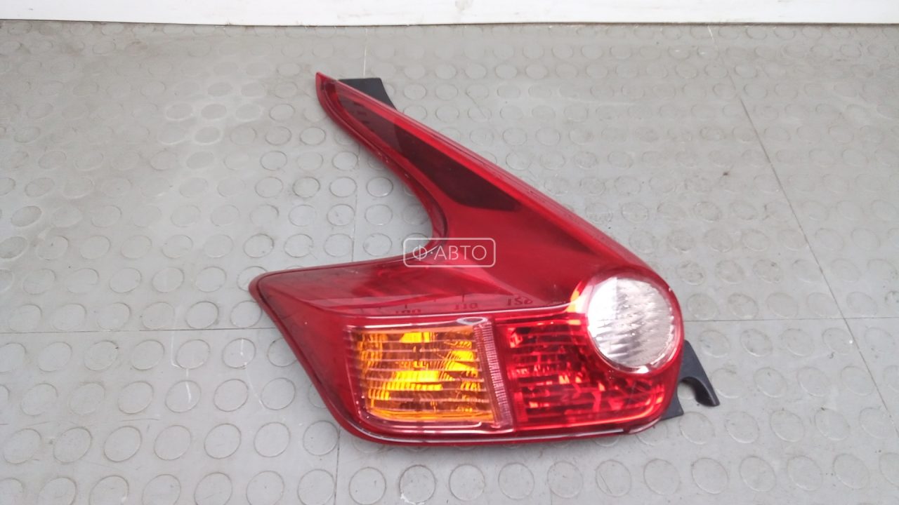 Фонарь задний левый