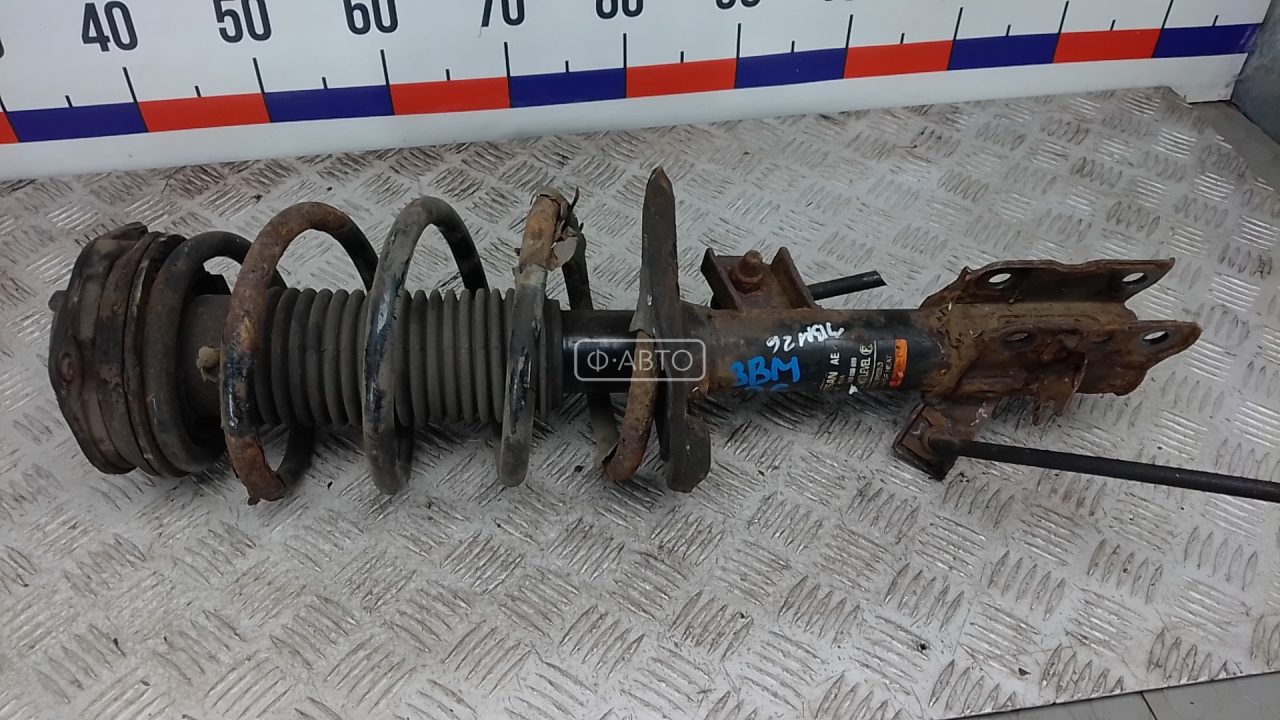 Стойка передняя левая