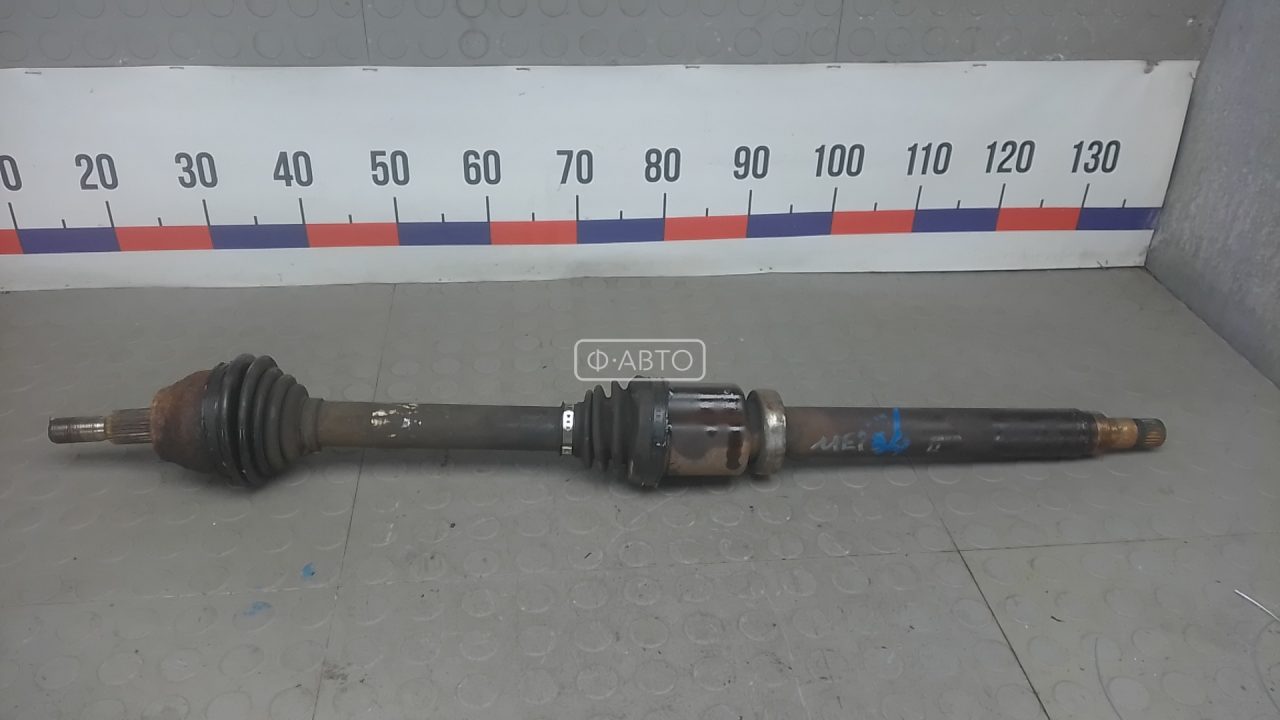 Привод передний правый