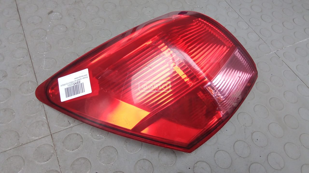 Фонарь задний левый