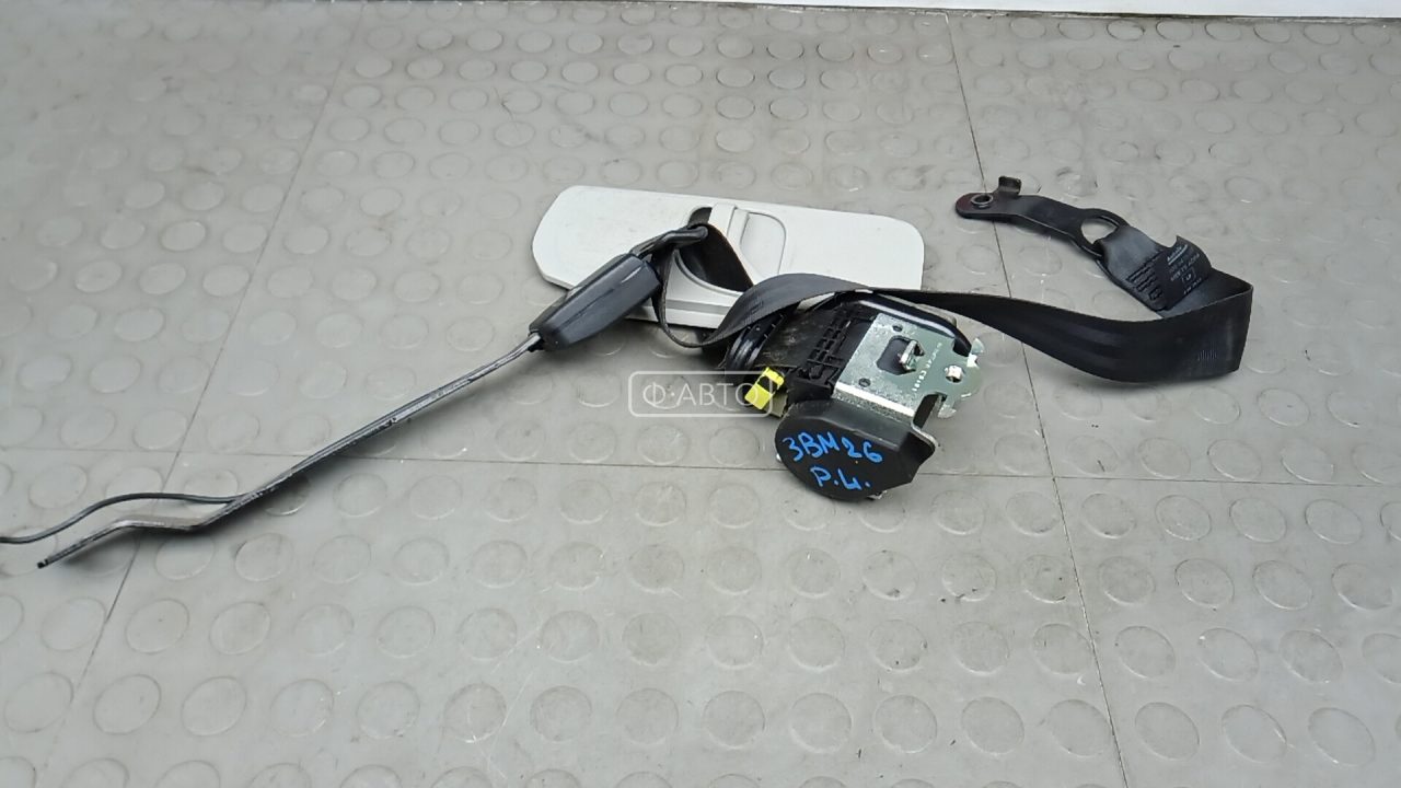 Ремень безопасности с пиропатроном сиденья переднего