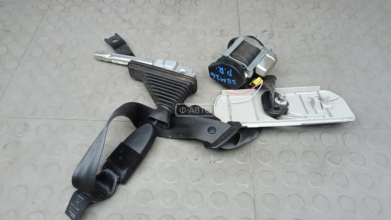 Ремень безопасности с пиропатроном сиденья переднего