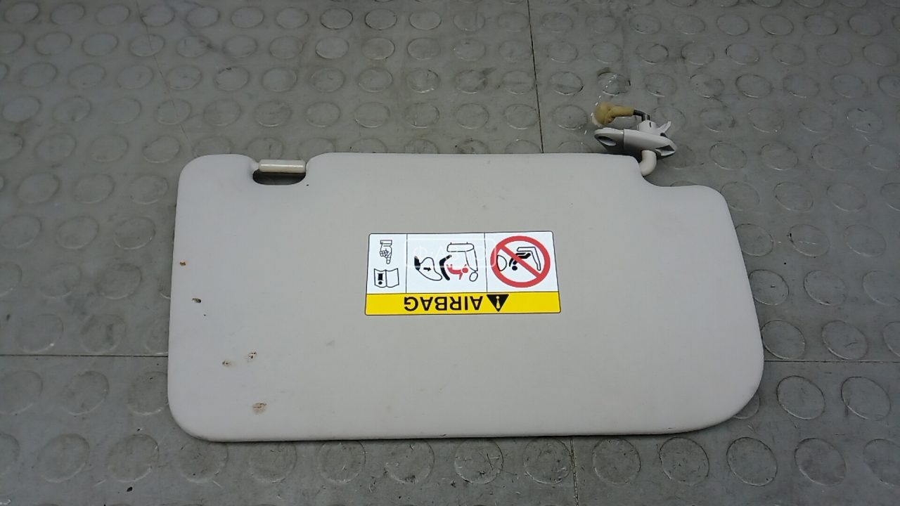 Солнцезащитный козырек