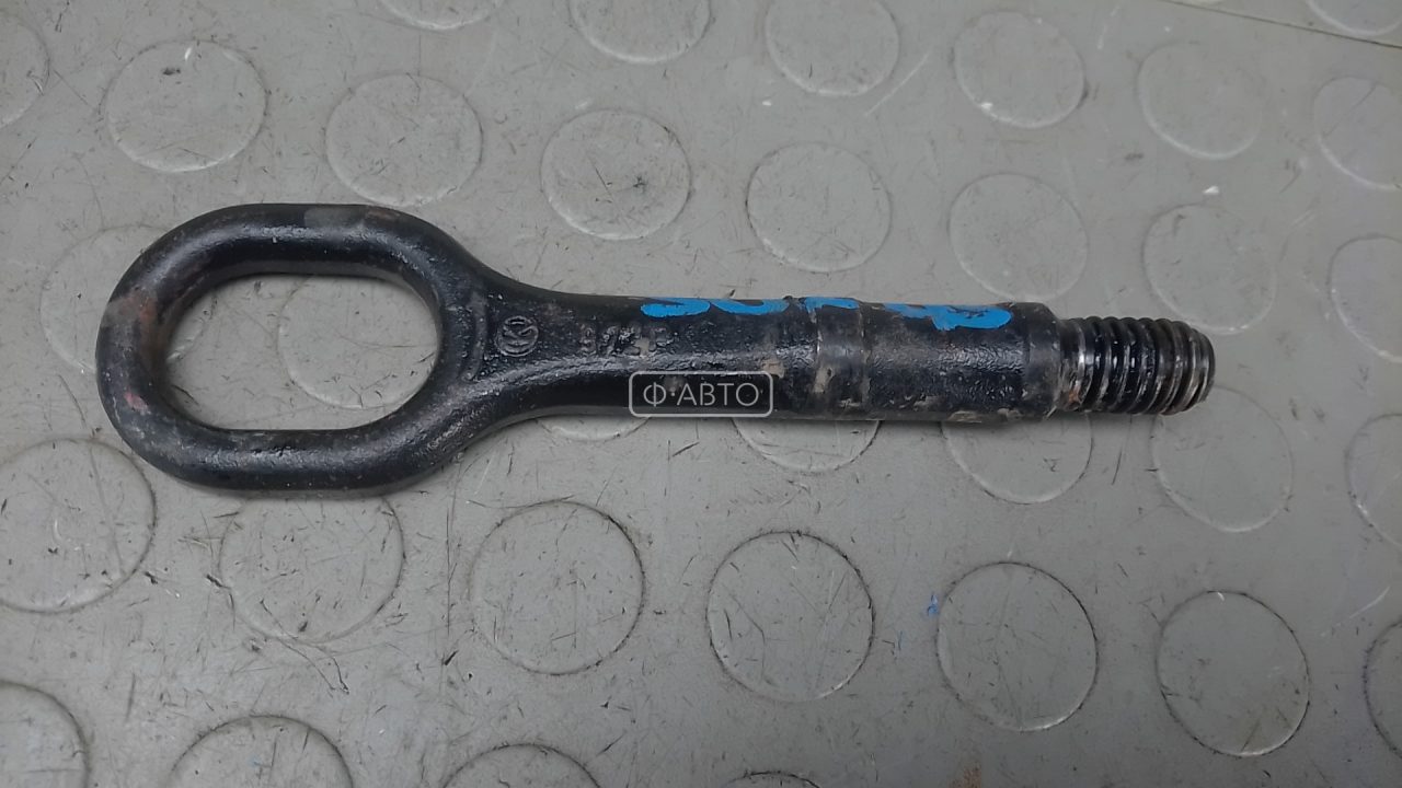 Крюк буксировочный