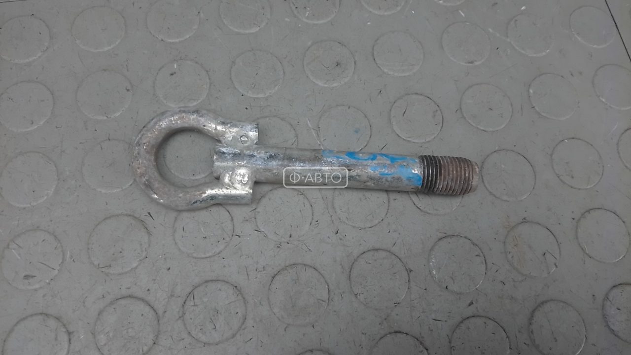 Крюк буксировочный