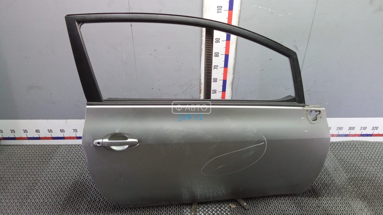 Дверь передняя правая