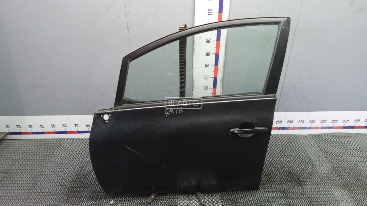 Дверь передняя левая
