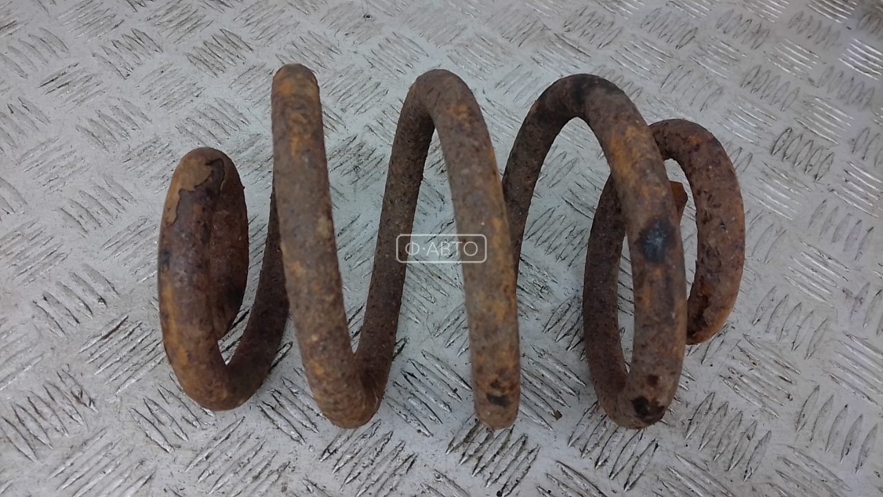 Пружина задняя