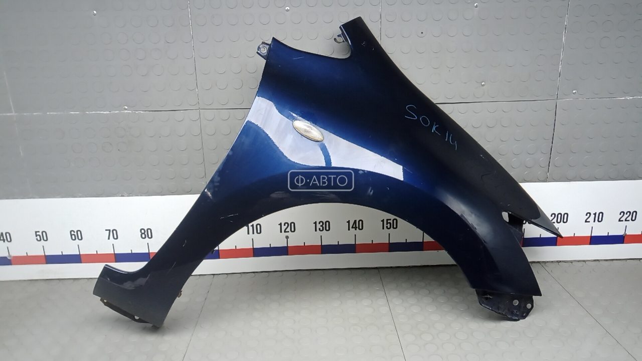 Крыло переднее правое