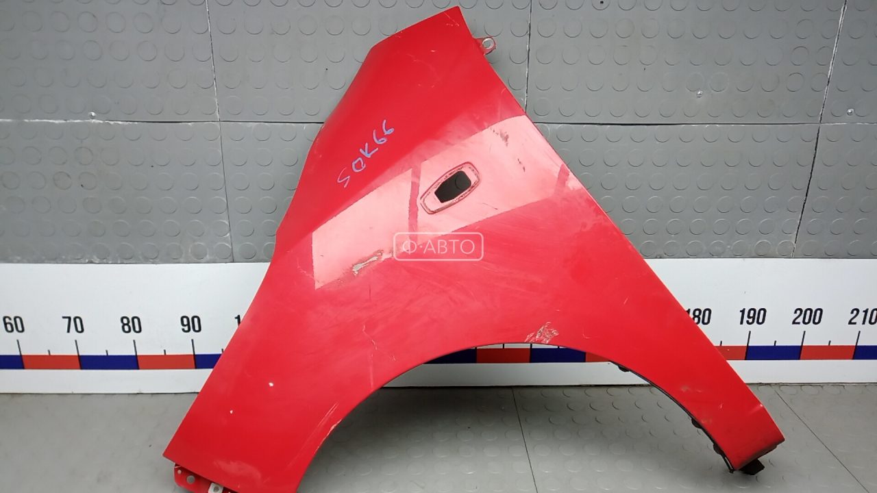 Крыло переднее левое